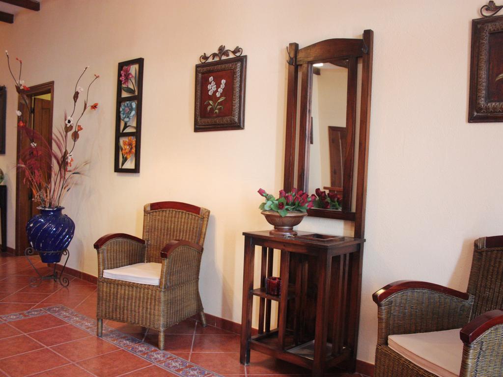 Apartamentos Trinidad Alange Exterior photo