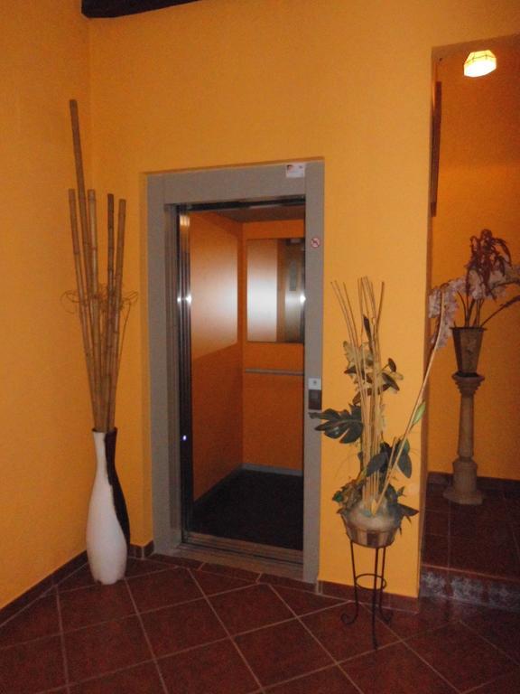 Apartamentos Trinidad Alange Exterior photo