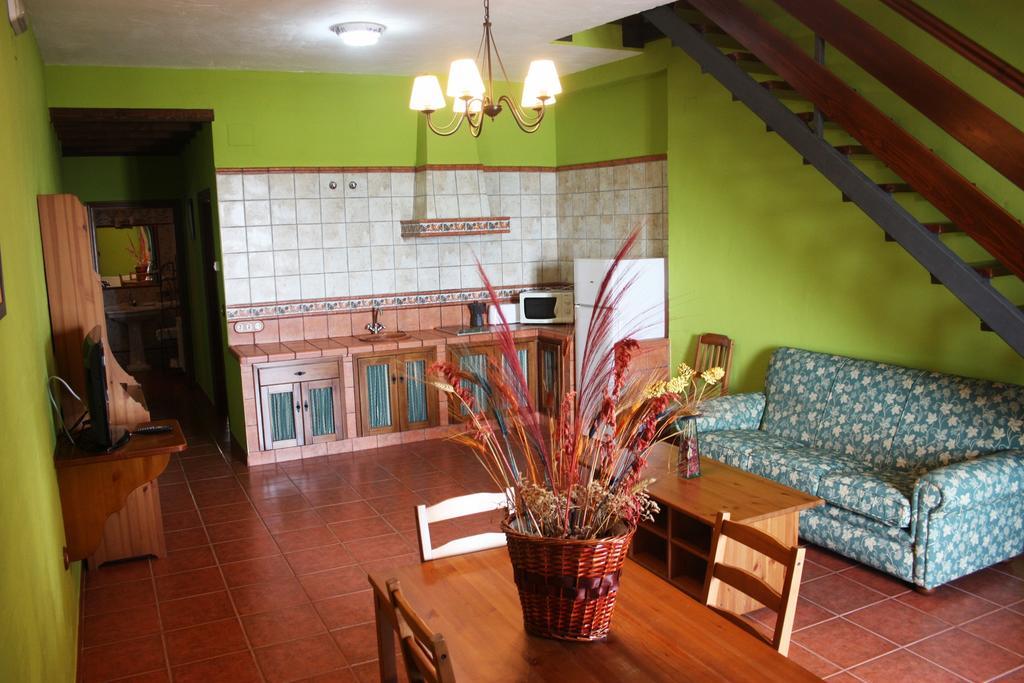 Apartamentos Trinidad Alange Room photo